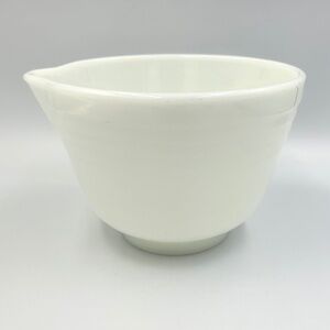 Pyrex Hamilton Beach White Milk Glass Vintage Ribbed Mixing Bowl #25 w/ Spout